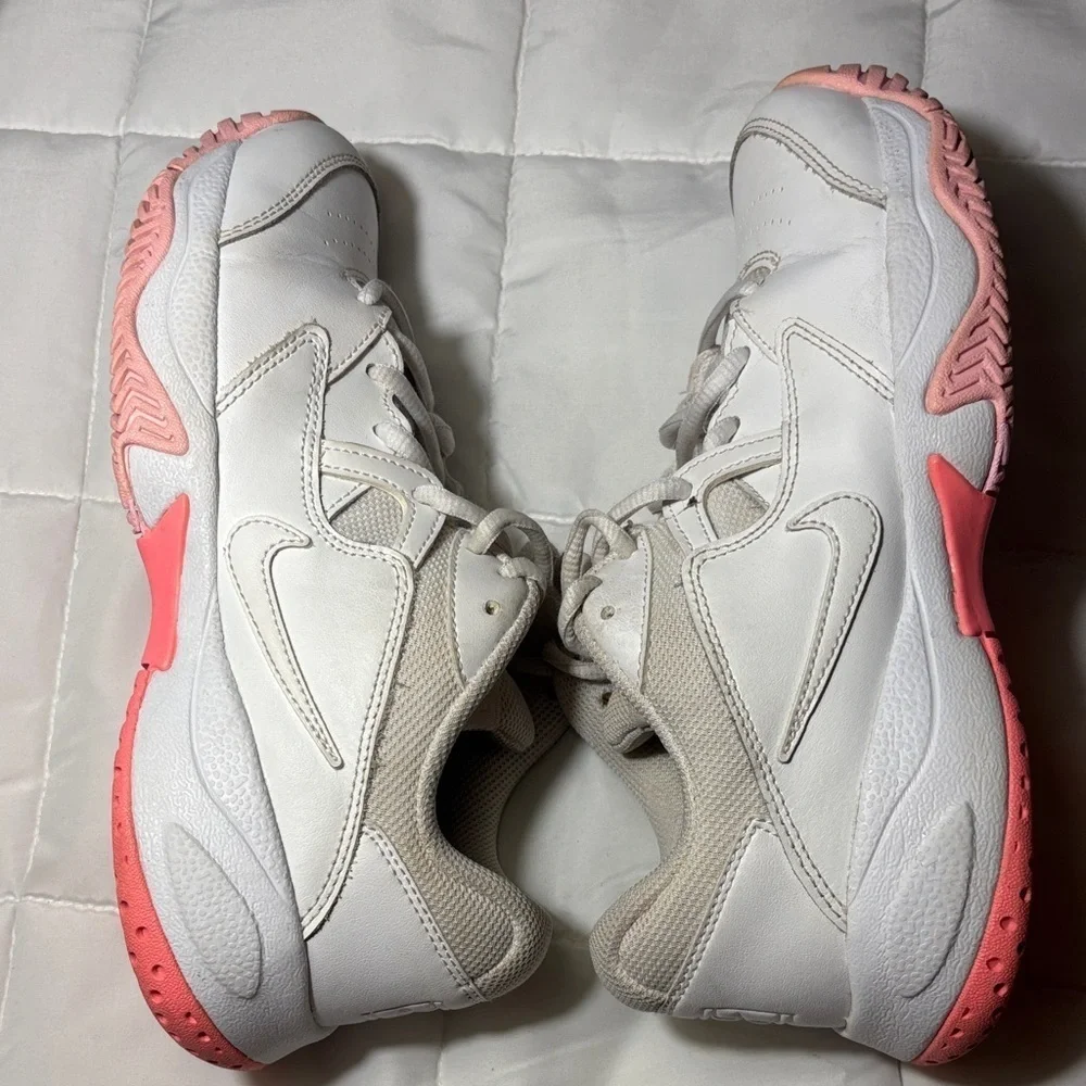Nike Court Lite 2 White Sneakers with Pink Soles